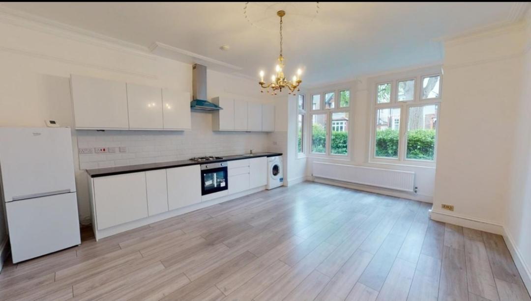 Appartement Homely 3 Bedroom Ground Floor Flat Londres
